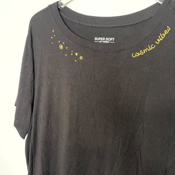 Torrid Embroirdered Gold Super Soft Black Cosmic Top 3 3X 22/24 - Picture 3 of 4